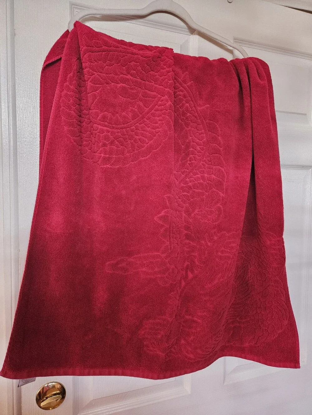 NATORI Set of 2 Dragon Bath Towel Red Embossed Jacquard Cotton Asian Oriental